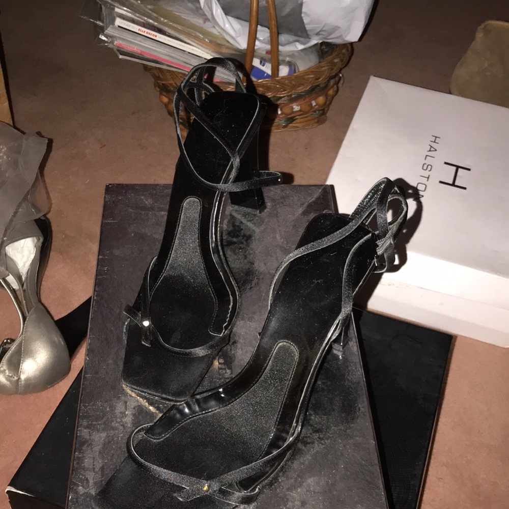 Sexy little dress sandal/EUC